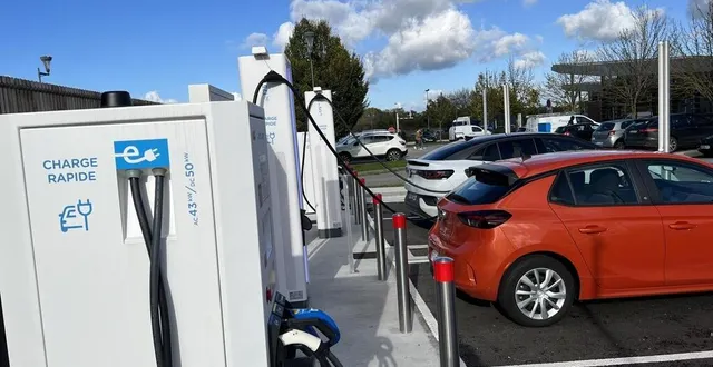 photo  la station totalenergies à l’aire de la dentelle d’alençon (orne) dispose de deux superchargeurs.  &copy;  ouest-france 