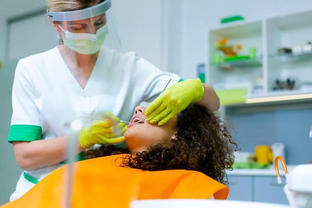 Sarthe. Des Sarthois soignent leurs dents hors du département Le