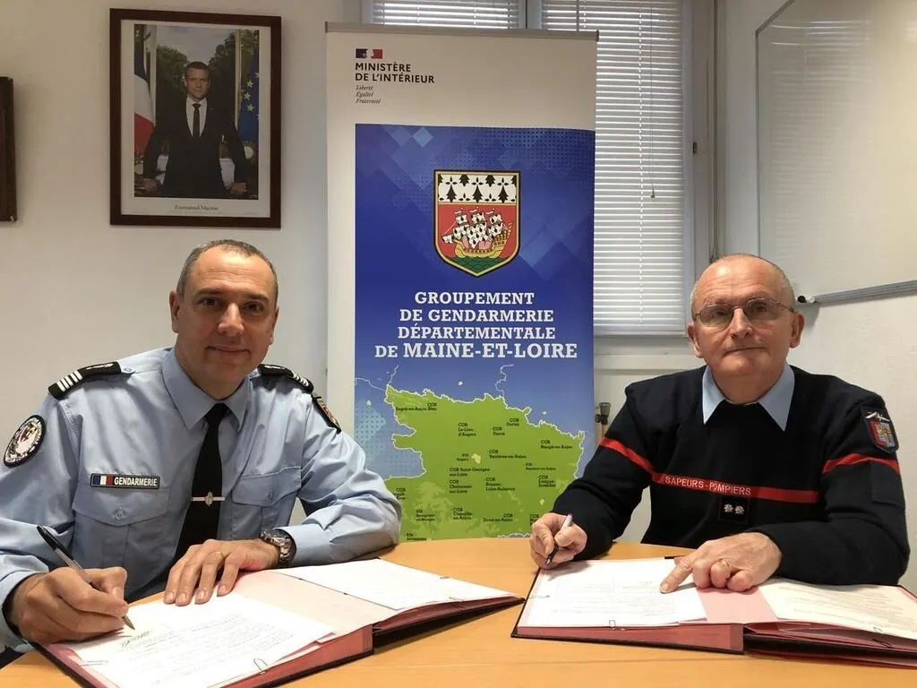 Dans le MaineetLoire, 150 sapeurspompiers formés par les gendarmes pour faire face aux