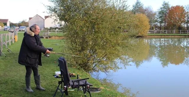 photo  dimanche 20 novembre était le dernier jour de pêche de l’année, au  plan d’eau communal, au terme d’une saison bien remplie pour  daniel travers, le président de la saint-rémy montaise  et son équipe. rendez-vous à présent aux membres et sponsors et sympathisants, le vendredi 2 décembre à 20 h 30 dans la nouvelle salle des fêtes communale pour l’assemblée générale suivie du verre de l’amitié offert par l’association.  &copy;  le maine libre 