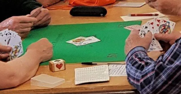 photo  les passionnés de belote sont attendus les 25, 26 et 27 novembre..  &copy;  archives le maine libre 