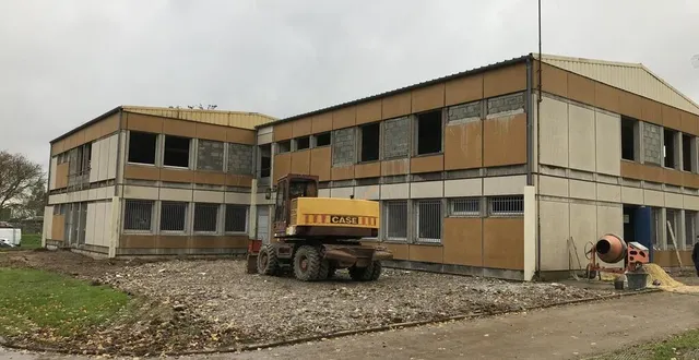 photo  les travaux des anciens locaux de l’association lehugueur-lelièvre, rue bernard-palissy, vont durer treize mois.  &copy;  ouest-france 