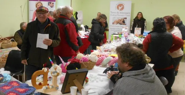 photo  de nombreux visiteurs ont assisté à ce premier marché.  &copy;  ouest-france 
