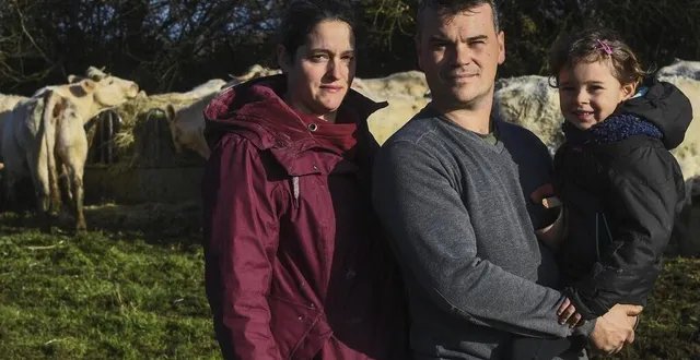 photo  jauzé, lundi 28 novembre 2022. adrien et adeline ont décidé de s’installer, avec pour ambition de transmettre plus tard leur passion et leur exploitation à leurs enfants.  &copy;  le maine libre-denis lambert 