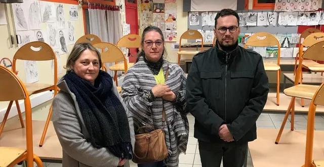 photo  à la flèche, les représentants de parents d’élèves du collège du petit-versailles sont en colère : les travaux ont été repoussés plusieurs fois.  &copy;  le maine libre 