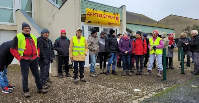 photo  une traditionnelle randonnée pédestre à avezé pour le téléthon.  &copy;  ami chemin d’avezé 