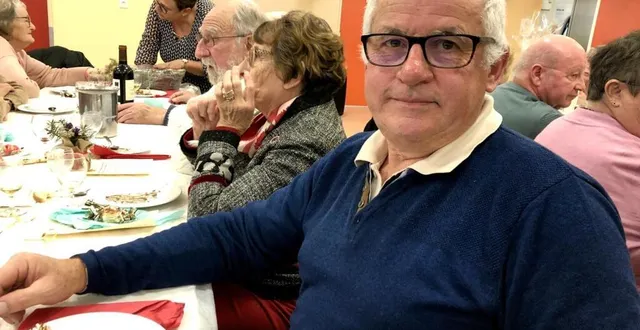 photo  xavier, lors du dernier repas du ccas.  &copy;  le maine libre 