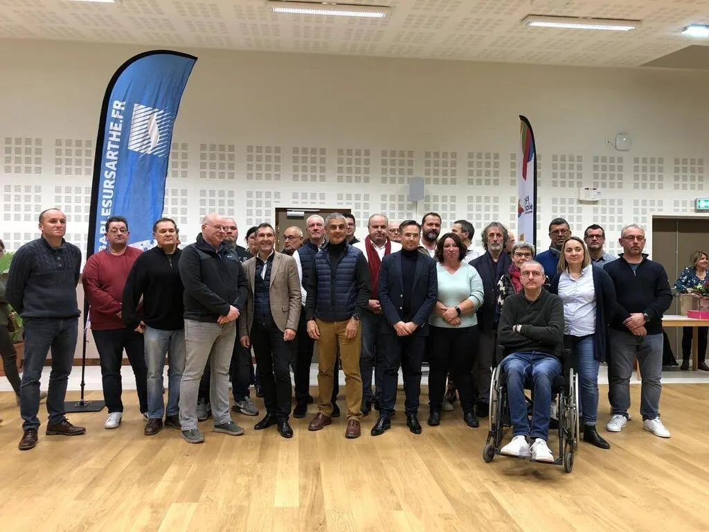 Salle Jean Michel Bazire Sable Sur Sarthe Sablé-sur-Sarthe. La Ville et la communauté de communes décorent leurs  agents - Le Mans.maville.com