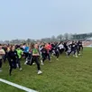 photo  les minimes et cadettes filles se sont élancées en premier, sur un parcours de 2 100 m tracé à l’hippodrome d’argentan. 