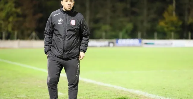 photo  tony rouillon et le fc flers vont retrouver le chemin de la compétition.  &copy;  serge ruer/ouest-france 