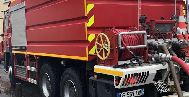 photo  à 9 h, ce samedi 10 décembre, les sapeurs-pompiers étaient toujours en intervention à saint-martin-des-landes.  &copy;  archives ouest-france 