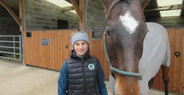 photo  manon haubert est vice-championne de france de concours complet d’équitation avec son cheval don’t stop-du-loir.  &copy;  le maine libre 