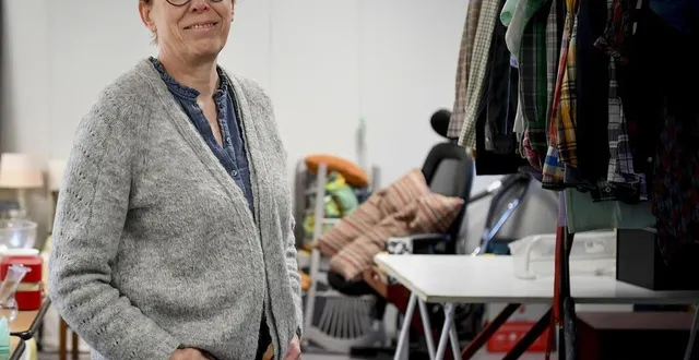 photo  enseignante, anne désert fait partie des membres du bureau de la ressourcerie.  &copy;  photo le maine libre – yvon loué 