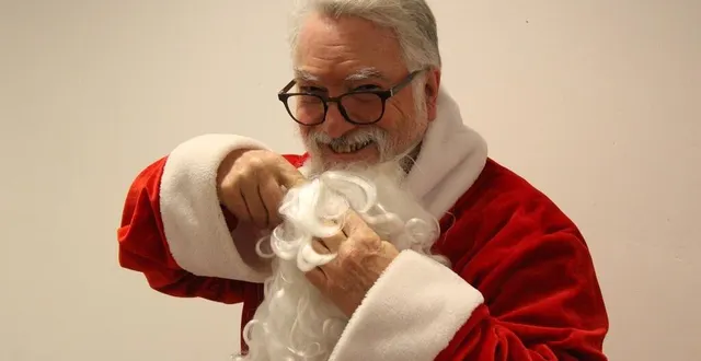 photo  dominique chaslerie s’est porté? volontaire pour devenir père noël, cette année à la flèche.  &copy;  ouest-france 