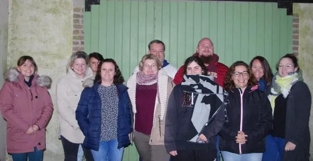 photo  la nouvelle équipe de l’ape coudrecélestine.  &copy;  le maine libre 