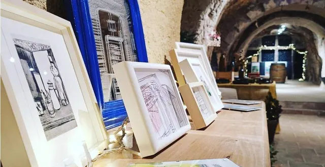 photo  les délicats cadres en verre gravé de l’artiste julia robert  &copy;  le maine libre 