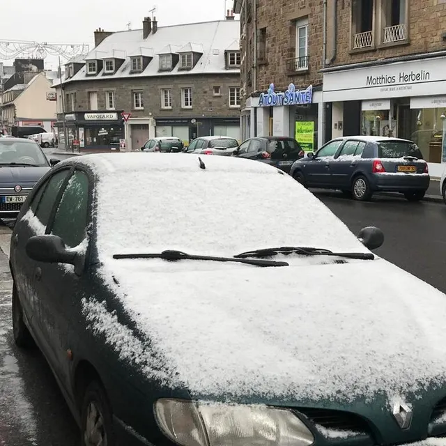 photo à flers, les flocons ne sont pas restés bien longtemps.  ©  ouest-france