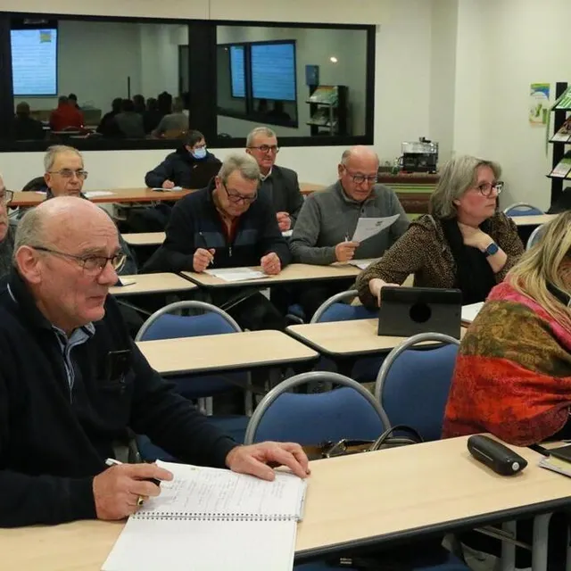 photo une partie des représentants du sitcom de la région d’argentan, lors de la réunion syndicale mardi 13 décembre 2022.  ©  ouest-france