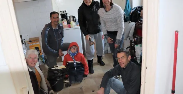 photo  en ce dimanche 11 décembre 2022, on s’affaire dans la villa moka que vient d’acquérir l’association casa feliz, à sablé-sur-sarthe. un premier chantier participatif dans la bonne humeur !  &copy;  ouest-france 