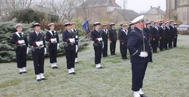 photo  26 stagiaires dans les jardins de la mairie.  &copy;  ouest-france 