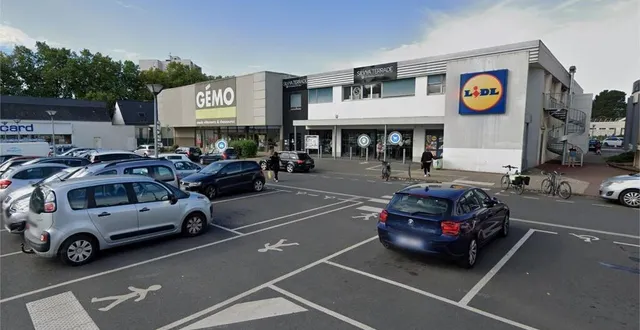 photo  lundi 19 décembre, lors du conseil municipal, la ville d’angers a accepté de lui céder des parcelles à usage de parking. ce projet a pour but le transfert et l’extension du magasin lidl. la surface de vente prévue est d’environ 1 400 m².  &copy;  capture écran 