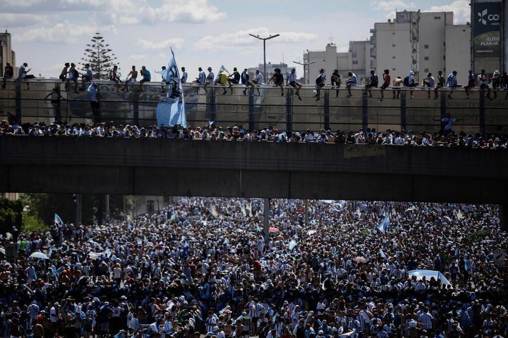 EN IMAGES. Une Foule Impressionnante à Buenos Aires Pour Les Champions ...