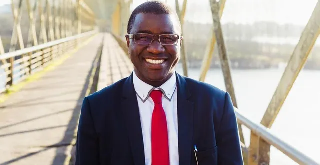 photo  ousmane cissakho mène le groupe « agir pour bouchemaine » au sein du conseil municipal.  &copy;  archives co 