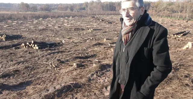 photo  « on dirait un champ de bataille », glisse gérard lambert, maire de teloché (sarthe), devant le paysage qui se présente devant lui.  &copy;  ouest-france 