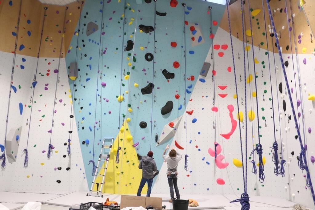 VIDÉO. B’wall, La Première Salle D’escalade Privée Du Morbihan, Ouvre Mardi à Lanester ...