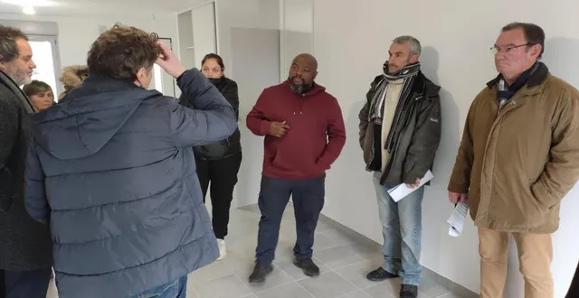 photo  les trois familles d’occupants ont pu prendre possession de leur nouveau logement, le 14 décembre.  &copy;  co 