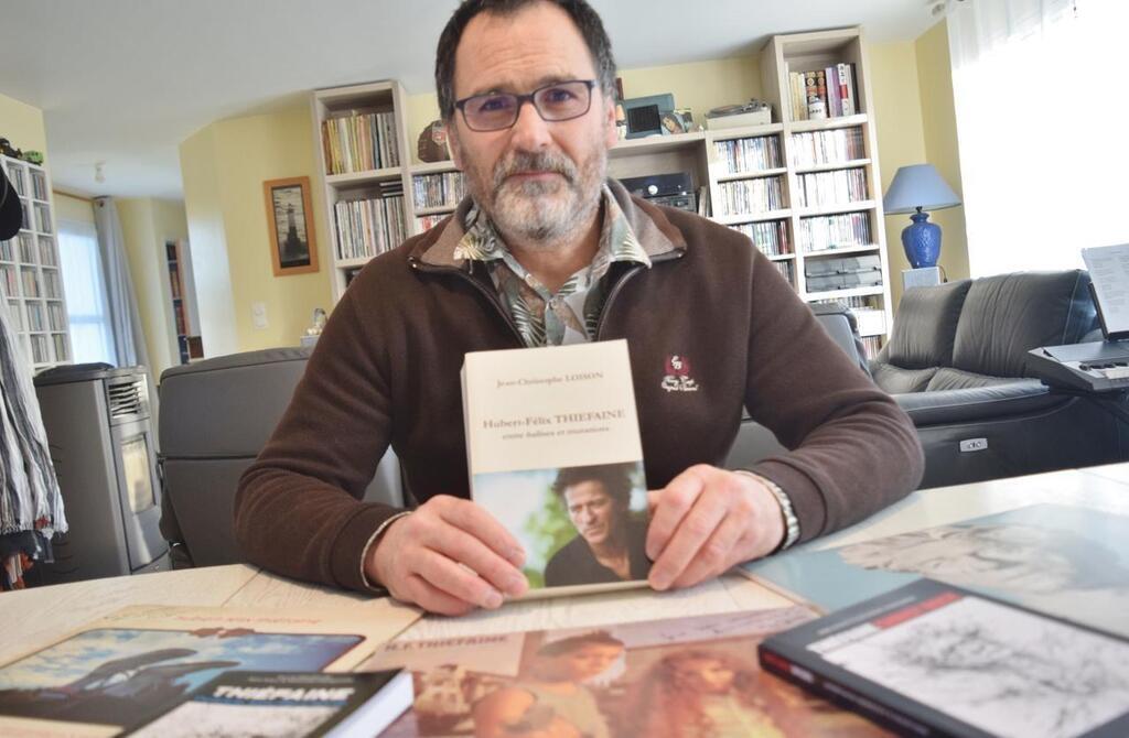 Dans le Finistère, ce professeur de français est spécialiste d'Hubert-Félix  Thiéfaine 