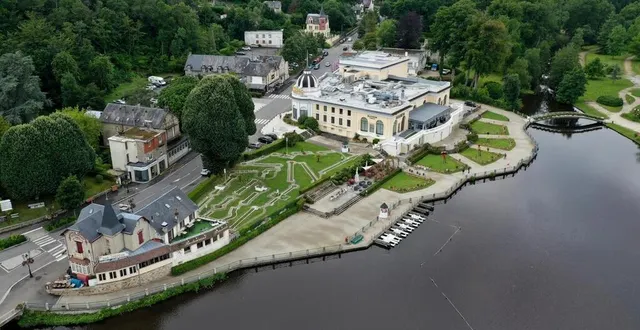 photo  le casino de bagnoles-de-l’orne-normandie, seule station thermale du grand ouest.?  &copy;  ouest-france/stéphane geufroi 