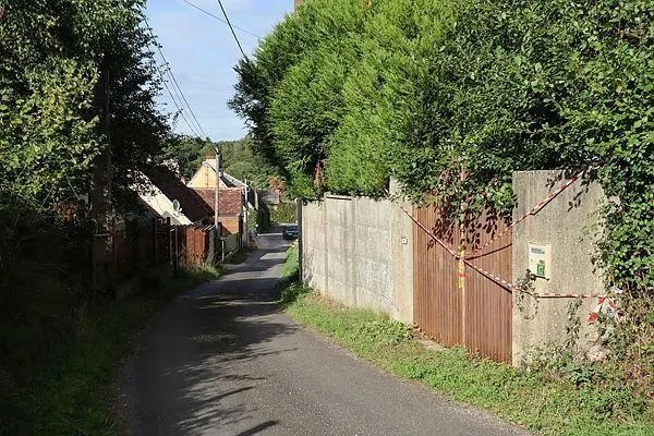 Le domicile d’Albertine Haye, à Bretoncelles, était envahi par a végétation quand les gendarmes ont voulu y pénétrer. Ouest-France photo le domicile d’albertine haye, à bretoncelles, était envahi par a végétation quand les gendarmes ont voulu y pénétrer. © ouest-france