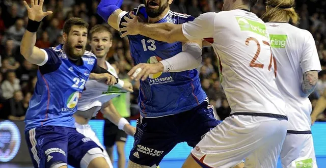 photo  le 7 janvier 2014, l’équipe de france de handball, emmené par nikola karabatic, s’était imposée 29 à 28 face à la norvège.  &copy;  archives le maine libre – denis lambert 