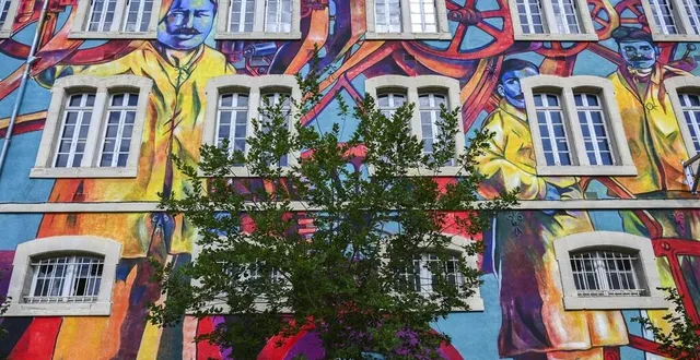 photo  l’ancienne usine des tabacs fait partie du parcours.  &copy;  archives le maine libre – denis lambert 