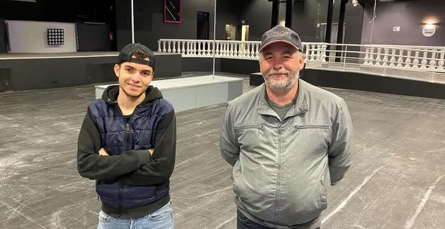 photo  david couvreux (à droite) est prêt à rouvrir la boîte de nuit d’oizé, accompagné par le dj lysio.  &copy;  ouest-france 