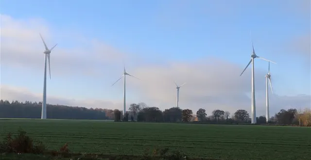 photo  depuis 2018, le parc des vents de rânes compte onze éoliennes, dont cinq à saint-brice-sous-rânes.  &copy;  ouest-france 