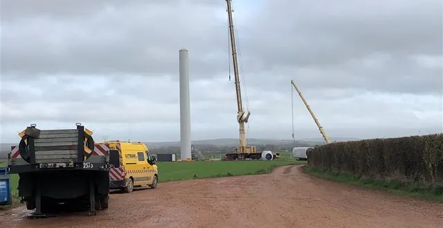 photo  la location des parcelles et des chemins communaux ainsi que les taxes rapporteront 35 000 € par an à moulins-sur-orne.  &copy;  ouest-france 