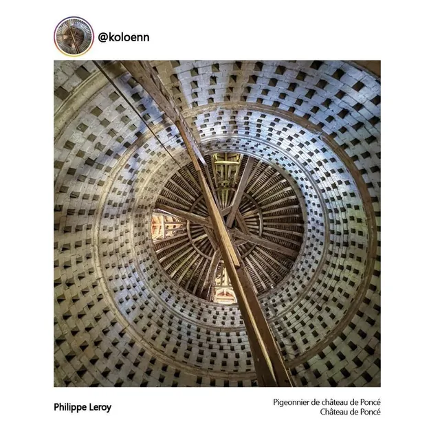photo au pigeonnier du château de poncé.  ©  philippe leroy/conseil départemental de la sarthe.