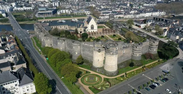 photo  angers, au moment du premier confinement en mars 2020.  &copy;  archives co - josselin clair 