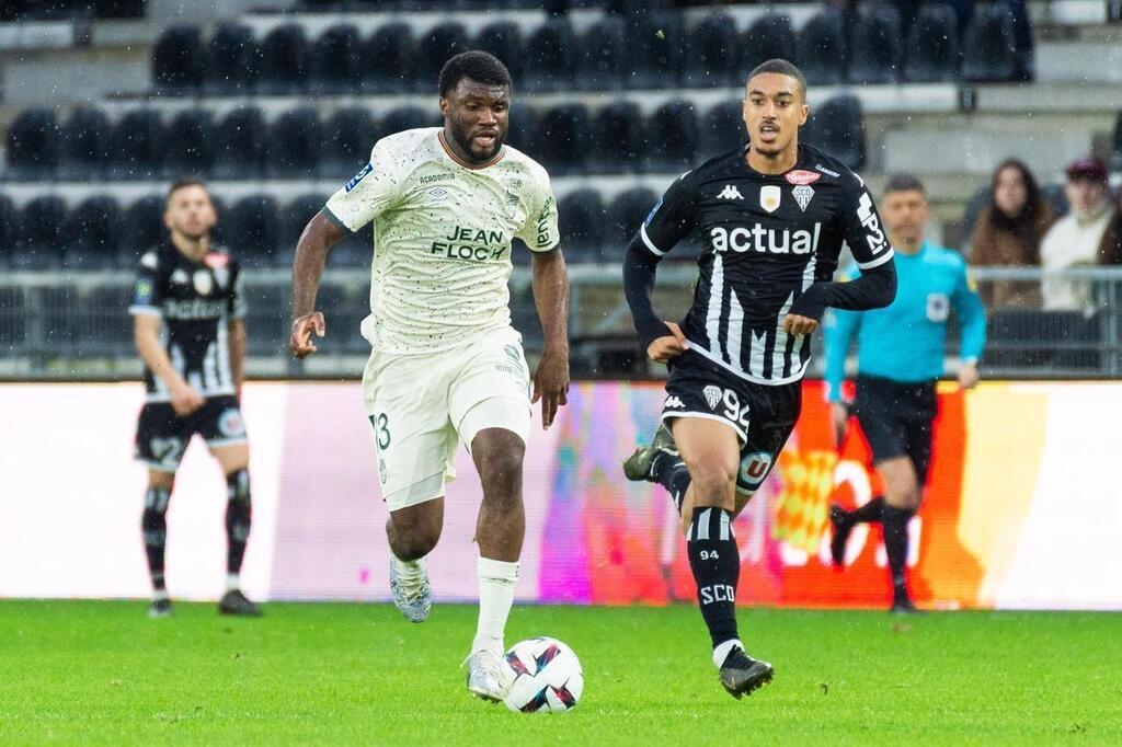 FC Lorient. Deux offres d’environ 10 M€ pour Terem Moffi et Dango ...