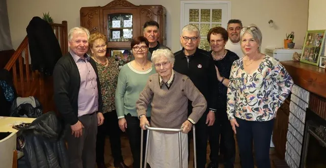 photo  andrée grée, née villedieu (au centre), a eu 100 ans lundi 9 janvier. elle est entourée de ses enfants, christian, alain, élisabeth et sylvie, accompagnés de leur conjoint.  &copy;  ouest-france 