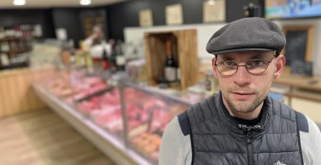 photo  quatre ans après avoir ouvert sa boutique de vente directe sur le site de la ferme des manets, à semallé, aurélien manoury continue de se développer. il vient d’agrandir ses bâtiments et part à la conquête des marchés du mans.  &copy;  ouest-france 