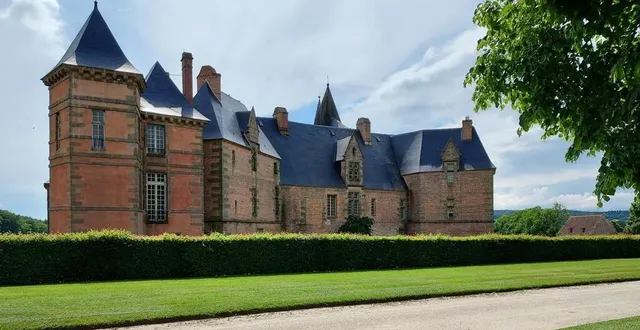 photo  le château a de nouveau fière allure sans ses échafaudages.  &copy;  ouest-france 