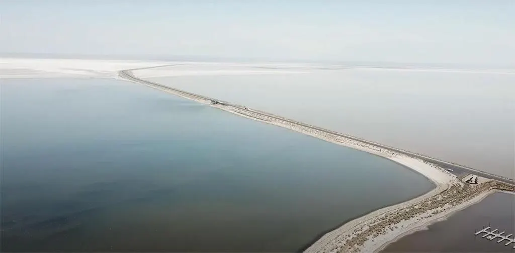 Environnement aux ÉtatsUnis, le plus grand lac salé américain est menacé de disparition