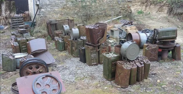 photo  de nombreux objets militaires « dans leur jus » seront mis en vente samedi 14 janvier, dans l’orne.  &copy;  dr 