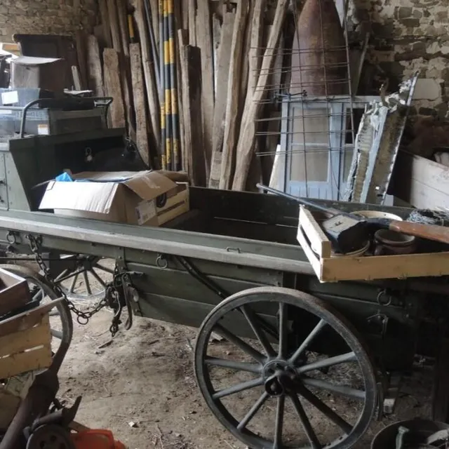 Un chariot hippomobile sera présenté lors de la vente militaria près d’Argentan. DR photo un chariot hippomobile sera présenté lors de la vente militaria près d’argentan. © dr