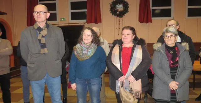 photo  alain ringert, aurore garel, nelly poirier et christelle bourlier vont effectuer le recensement.  &copy;  ouest-france 