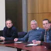 photo  guillaume suire, gérard dutertre, conseillers municipaux et hubert toreau, conseiller délégué à la séance de conseil municipal du mardi 10 janvier à trangé. 
