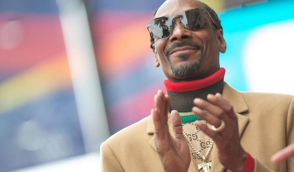 Le rappeur Snoop Dogg en concert à Paris en 2023, après deux reports